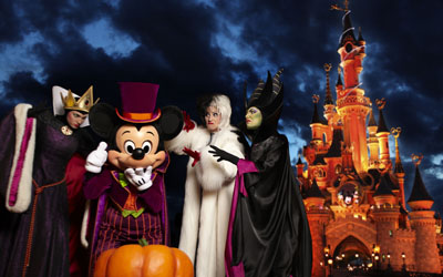 Festival Halloween a Disneyland. It's Halloween everybody!