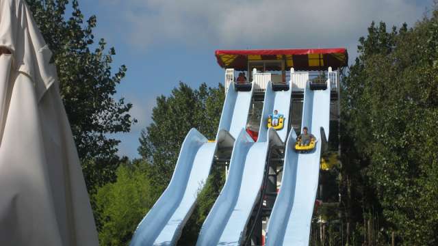 Les Toboggans Rapid'O au parc Bagatelle