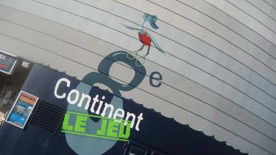 Le 8è Continent, logo